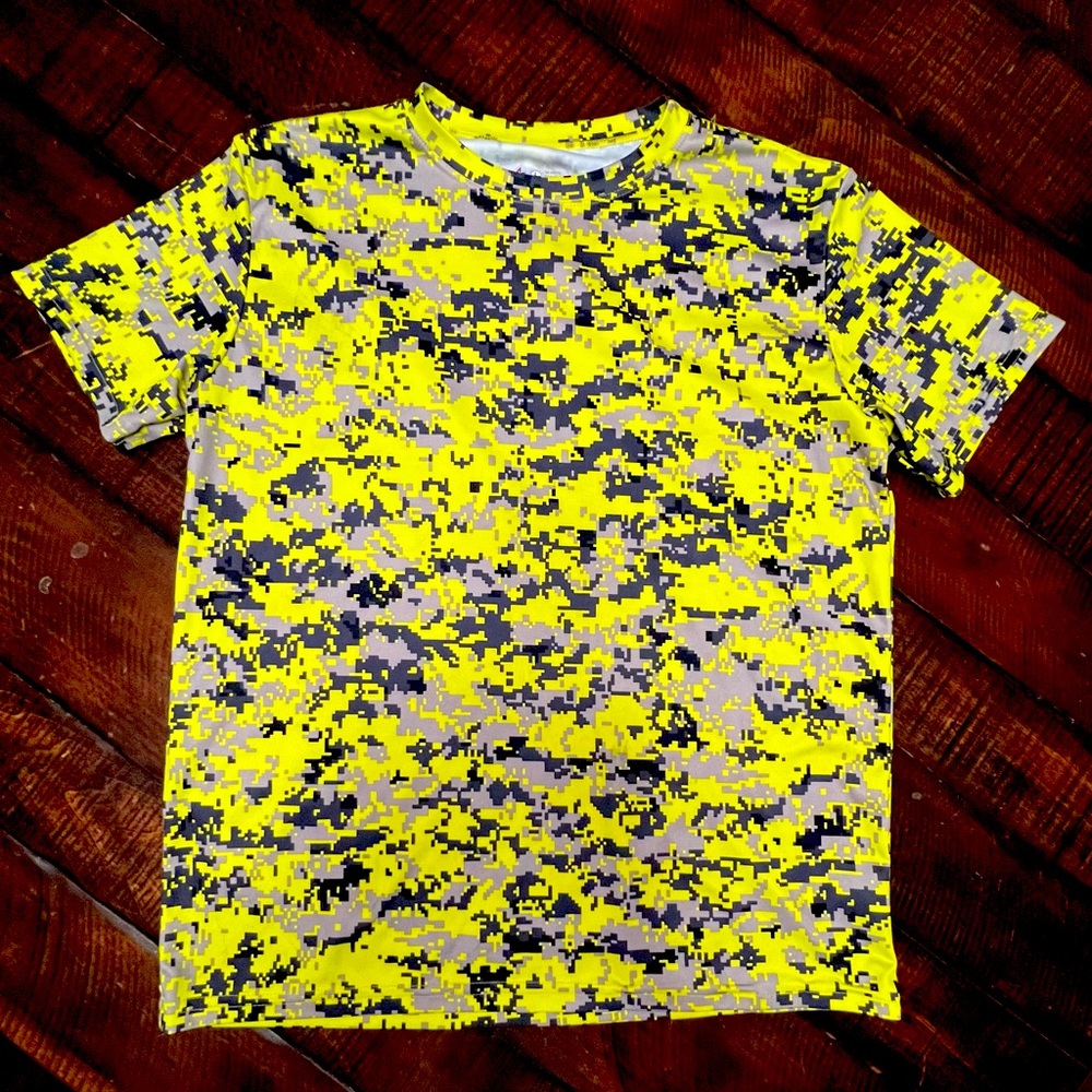 Short Sleeve Digital Camo - Youth Large